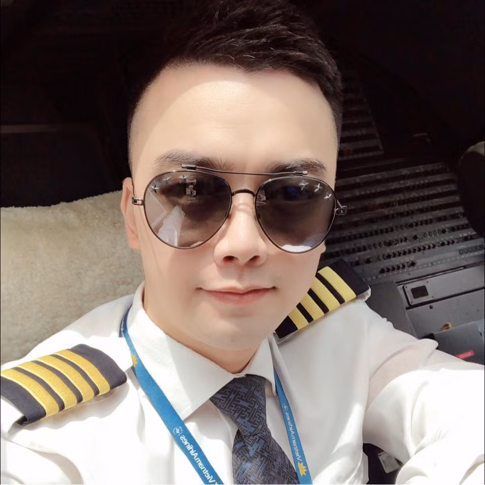 Nếu như Âu Hà My thường xuyên chia sẻ cuộc sống của mình trên mạng xã hội thì Hà Duy lại là người khá kín tiếng.