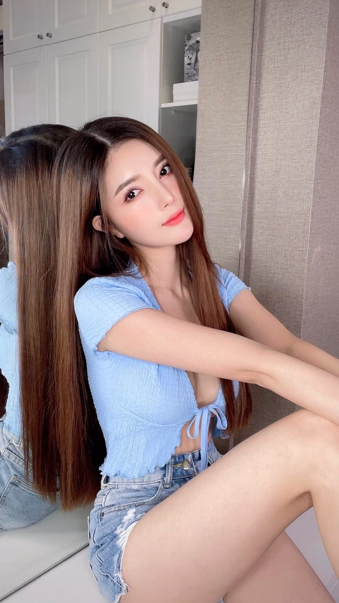 Những bộ ảnh mới nhất của người đẹp luôn nhận được "bão like" từ cộng đồng mạng.