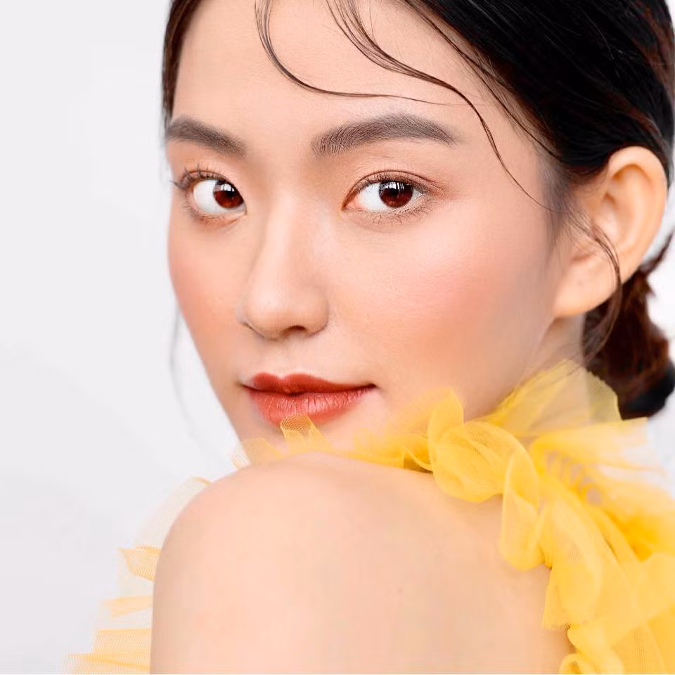 Sở hữu gương mặt đẹp với đường nét hài hòa cùng thân hình 3 vòng chuẩn chỉnh, Phương Mai được nhiều người khen ngợi mỗi khi đăng ảnh trên trang cá nhân. Ảnh: FBNV