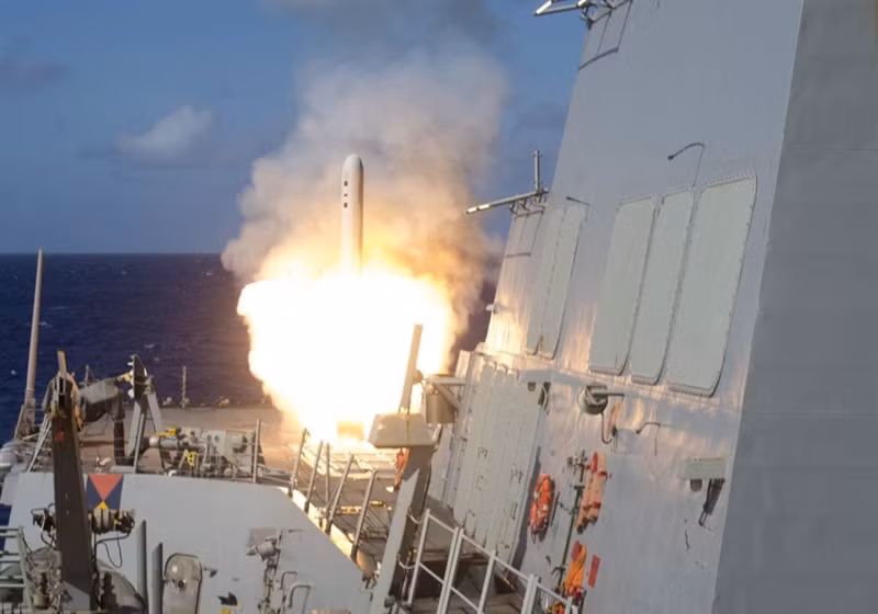 Theo ông Chris Sprinkle – quản lý chương trình phát triển Tomahawk của Raytheon, lợi thế của hệ thống thông tin loại này cho phép tăng cường khả năng theo dõi và tiêu diệt mục tiêu di chuyển cả trên mặt đất và trên mặt nước.