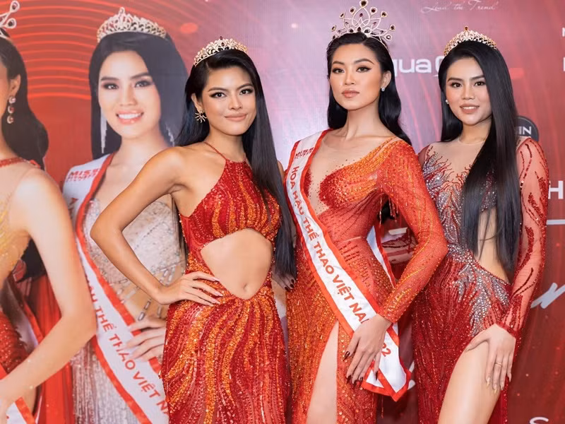 Ở cuộc thi Hoa hậu Thể thao Việt Nam 2022, Chu Thị Ánh bị Đoàn Thu Thủy (hoa hậu) và Lê Phương Thảo (á hậu 1) “vượt mặt”. Ảnh: FBNV.
