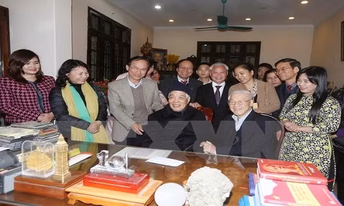 Chuc tho nguyen Tong bi thu Do Muoi 100 tuoi
