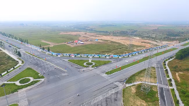 Dat vang du an khu do thi 43ha o Binh Duong bi ban voi gia beo nhu the nao?