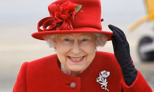 Bo suu tap mu bat ly than cua Nu hoang Anh Elizabeth II