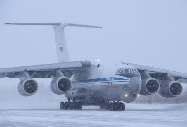 Phương tiện không vận chủ lực của không quân Nga hiện tại là các máy bay Il-76. Dòng máy bay này ra đời từ năm 1974 này hiện có tới 106 chiếc phục vụ trong lực lượng Không quân Nga. Nguồn ảnh: Airrec.