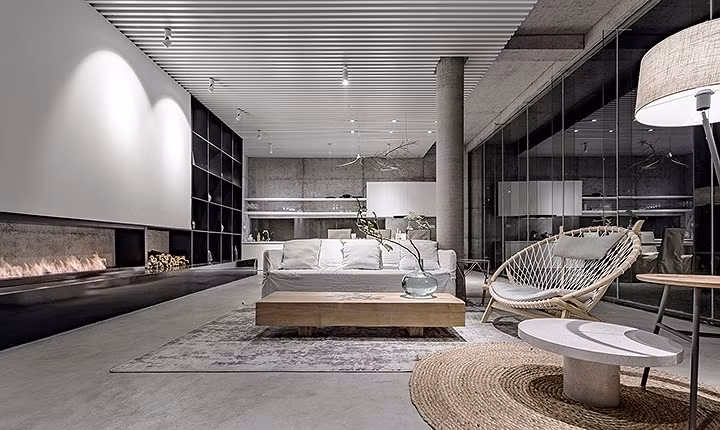 Với nội thất sang trọng, không ai nghĩ đây là phòng khách được cải tạo từ căn nhà cũ ở vùng nông thôn.