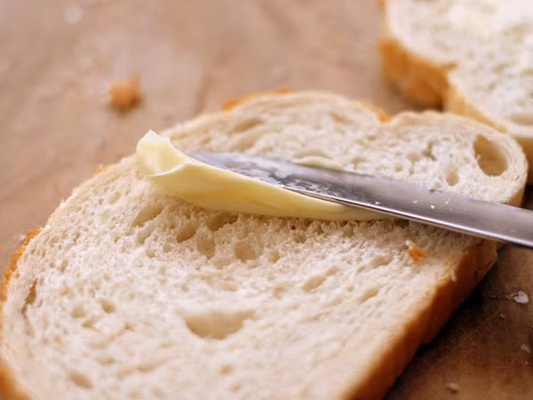 3. Bánh mì trắng, mì ống và gạo: Đây là thực phẩm chế biến carb cao. Ăn các loại thực phẩm tinh chế như vậy sẽ làm tăng mức đường trong máu ở người bệnh tiểu đường loại 1 và loại 2. Ảnh: Boldsky.