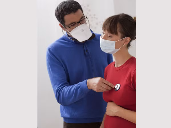 10. Ngăn ngừa nguy cơ cúm: Cà rốt rất tốt cho hệ thống miễn dịch. Khi cà rốt kết hợp với hành, tỏi và các loại gia vị khác, tạo thành một công thức siêu mạnh để ngăn ngừa nguy cơ mắc cúm. Ảnh: Boldsky.