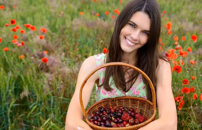 11. Cherry: Đây là loại trái cây ngon chứa nồng độ cao của chất chống oxy hóa hơn bất kỳ loại nào khác, nó giúp chống lại các gốc tự do và làm chậm quá trình lão hóa. Ảnh: Shutterstock.