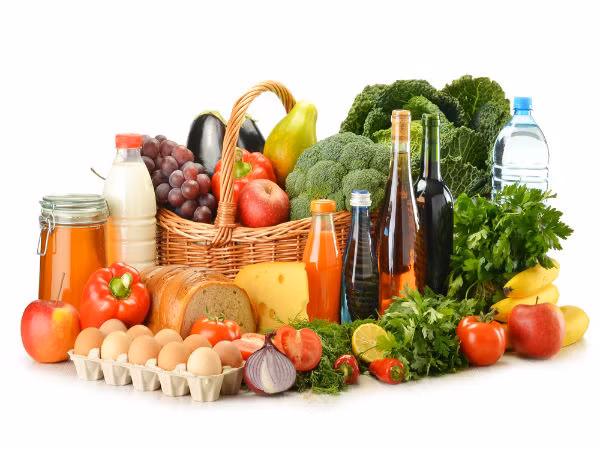 7. Thiếu vitamin và khoáng chất: Chức năng của thận chủ yếu phụ thuộc vào thực phẩm bạn ăn. Nếu cơ thể bạn thiếu vitamin và khoáng chất như magiê và vitamin B6 thì cơ thể bạn sẽ không thể hoạt động bình thường. Ảnh: Boldsky.