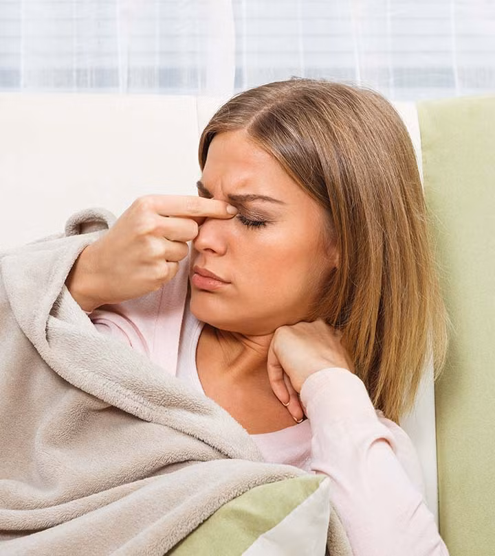 Mùa lạnh khiến bạn khô mũi, ngạt mũi, đau mũi, hoặc thậm chí bị chảy máu mũi. Do đó, chúng ta cần biết các biện pháp phòng ngừa và khắc phục những triệu chứng khó chịu trên. Ảnh: Shutterstock.