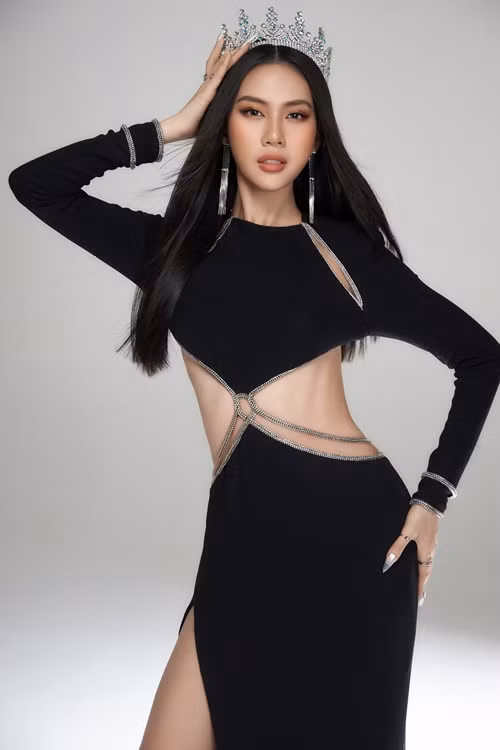 Quỳnh Hoa giành vương miện Supermodel International 2022 - Siêu mẫu Quốc tế 2022.