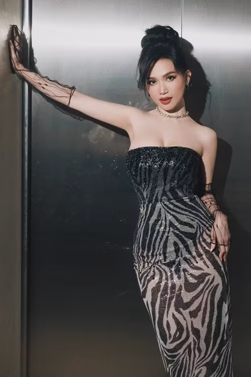 Sĩ Thanh làm phó chủ tịch một tập đoàn, trực tiếp điều hành một công ty hơn 30 nhân viên và quản lý các công ty con khác. Ảnh: FBNV.