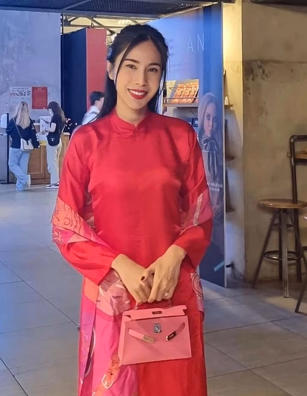 Khi bị anti-fan chỉ trích, buông lời tiêu cực về ồn ào từ thiện 3 năm trước, Thủy Tiên không ngại đáp trả: "Việc của mình nếu mình sai thì trời phật không để yên cho mình đâu. Còn các bạn và mình không quen biết nhau, bạn tin mình hay không mình không quan trọng, nhưng không nên đi mỉa mai đùa cợt cho tổn phước rước họa như thế".