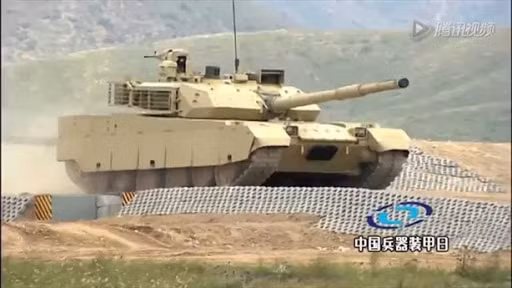 Quân đội Pakistan hy vọng, với các loại giáp mới này, VT-4 có thể chống lại loại đạn xuyên giáp ổn định bằng cánh 3BM44 do xe tăng T90MS bắn ra ở khoảng cách 2.000 mm. Cùng với đó, giáp phản ứng nổ cũng được đặt trên nóc xe, có thể chống lại đạn tên lửa chống tăng Javelin, thường tiến công theo kiểu “đột nóc”, mà Ấn Độ mới mua của Mỹ.