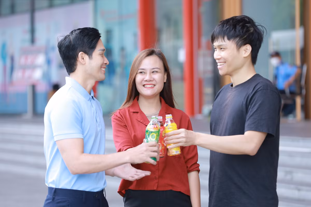 Trúng tiền tỷ với Trà Xanh Không Độ: “Nín thở” chờ người may mắn lộ diện vào sáng 18/7 - Hình 4 Trung tien ty voi Tra Xanh Khong Do: “Nin tho” cho nguoi may man lo dien vao sang 18/7-Hinh-4