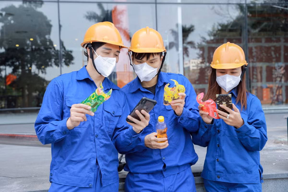 Trúng tiền tỷ với Trà Xanh Không Độ: “Nín thở” chờ người may mắn lộ diện vào sáng 18/7 - Hình 3 Trung tien ty voi Tra Xanh Khong Do: “Nin tho” cho nguoi may man lo dien vao sang 18/7-Hinh-3