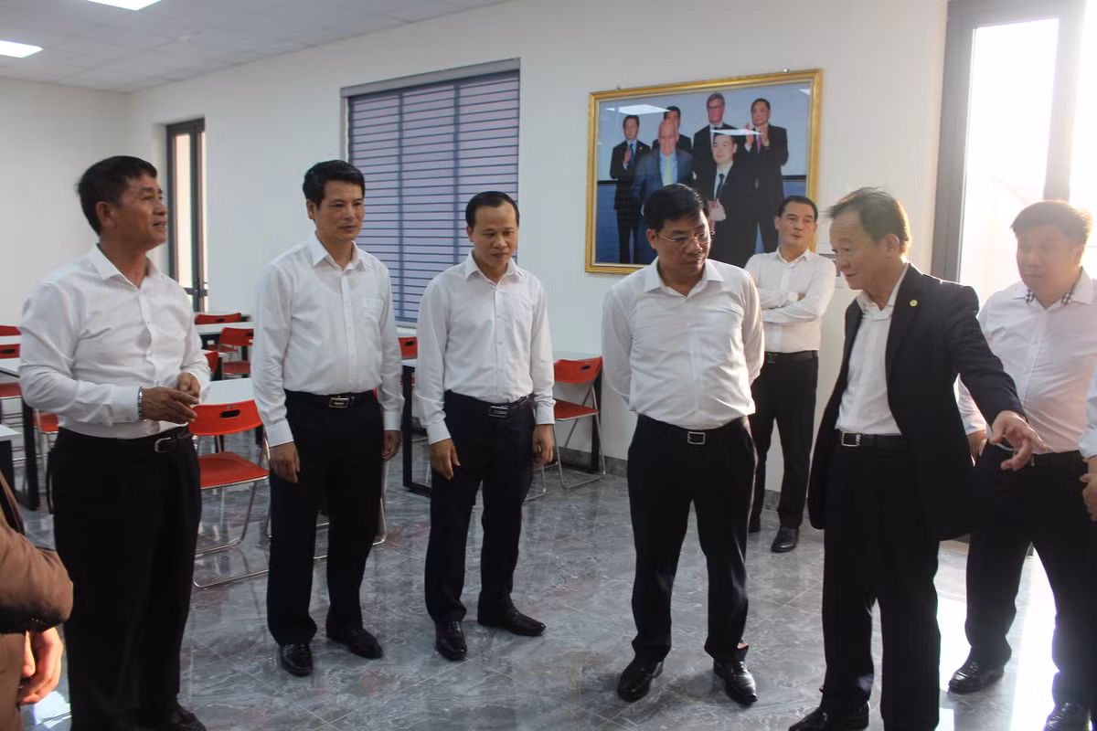 Hanoi FC khanh thanh trung tam dao tao bong da tre tai Tinh Bac Giang-Hinh-4
