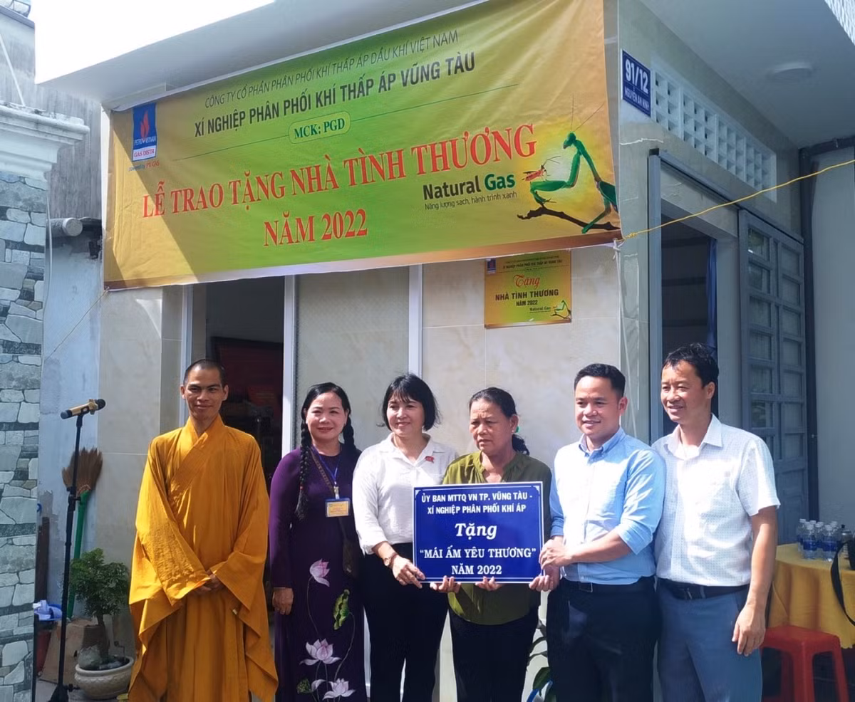 Xi nghiep Phan phoi Khi thap ap Vung Tau thuc hien cac chuong trinh nhan ai