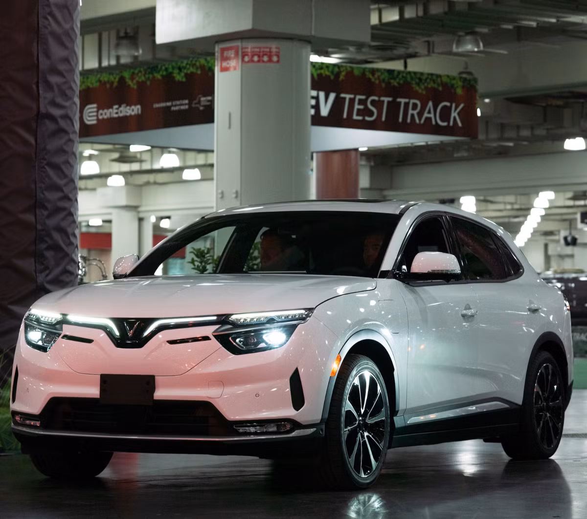 VinFast chon B-EV Motors lam dai dien phan phoi san pham chinh thuc tai Israel