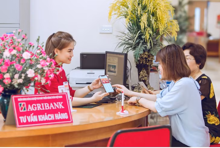 Hoan 10% gia tri chi tieu voi the tin dung noi dia Loc Viet-Hinh-2