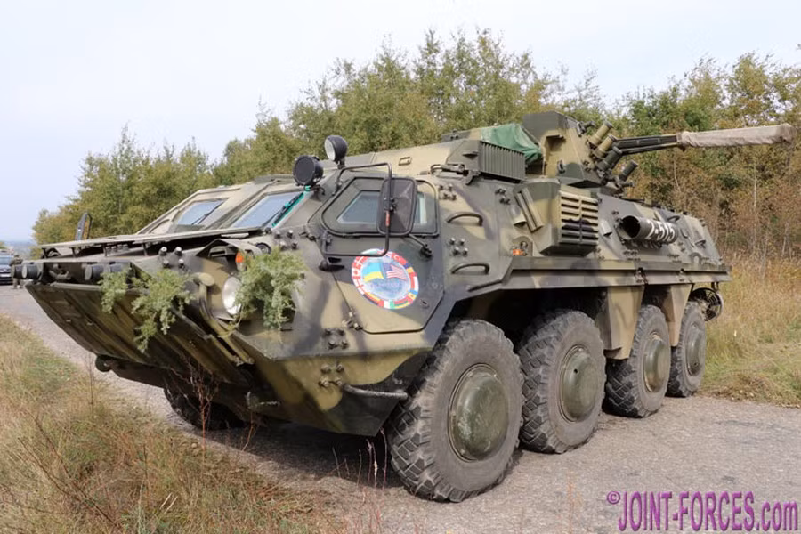 Quân đội Nga trước đó khẳng định đã phá hủy gần hết các xe thiết giáp BTR-4 thuộc nhiều phiên bản khác nhau được Lực lượng vũ trang Ukraine sử dụng, số lượng còn lại ước chừng chỉ khoảng 20 chiếc trong tổng số hơn 100 xe từng được chế tạo.