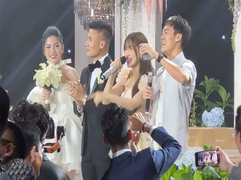 Ngoài Văn Toàn, Hòa Minzy còn thân thiết với Đoàn Văn Hậu, Quang Hải, Hà Đức Chinh. Ảnh: Bóng Đá Plus.