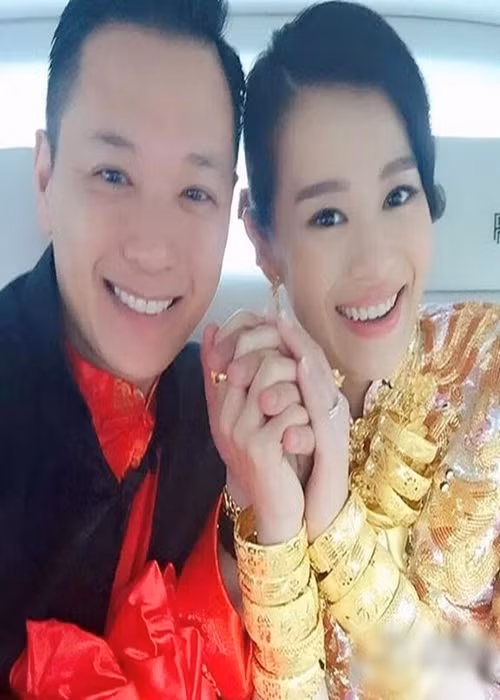 Hồ Hạnh Nhi và Philip Lee làm đám cưới vào tháng 12/2015 sau chưa đầy một năm hẹn hò. Ảnh: Người Lao Động.