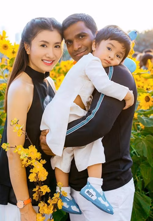 Vợ chồng Nguyệt Ánh không giấu giếm bất cứ chuyện gì với đối phương cũng như không can thiệp nhiều vào chuyện cá nhân của nhau. Ảnh: Vietnamnet.