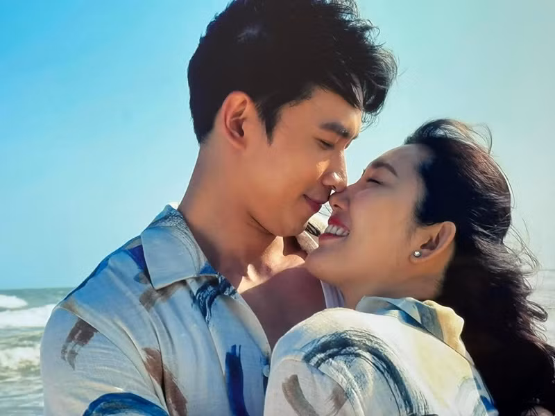 Võ Cảnh và Thúy Ngân trở nên thân thiết sau khi đóng chung phim 7 năm chưa cưới sẽ chia tay. Ảnh: FB Thúy Ngân.