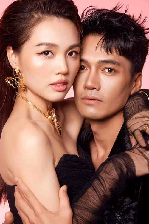 Nam diễn viên khẳng định dù có gặp gỡ và làm việc với bao nhiêu cô gái đẹp đi chăng nữa, anh vẫn chỉ yêu Linh Phi. Ảnh: FB Quang Tuấn.