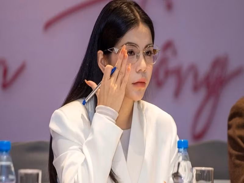 Theo Sở VH&amp;TT TP Hà Nội, ngày 13/3, Sở tiếp nhận đơn xin phép họp báo của Công ty Cổ phần Tập đoàn Chị em rọt với nội dung: “Giải đáp và làm rõ những vướng mắc của người tiêu dùng liên quan đến sản phẩm “Thực phẩm bổ sung Supergreens Gummies - tên thường gọi “Kẹo rau củ Kera”. Ảnh: Znews.