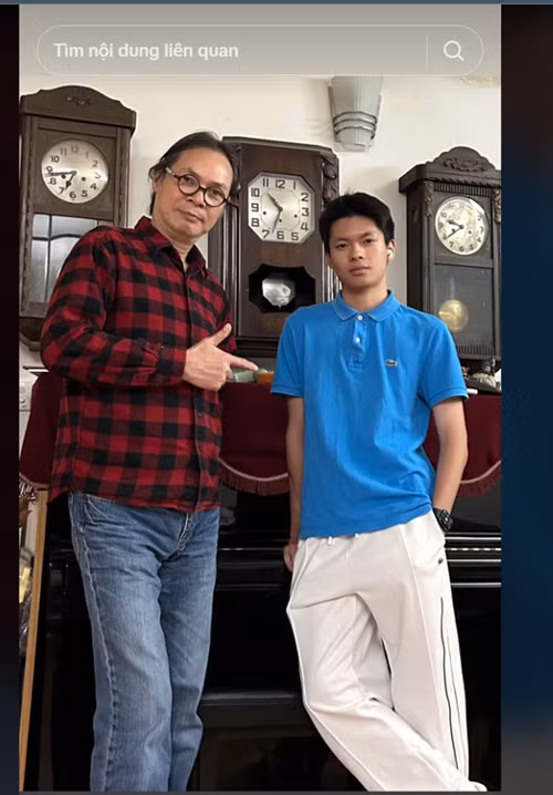 Trần Lực từng khoe con trai làm đạo diễn cho một vở nhạc kịch của trường. Ảnh: Người Đưa Tin.