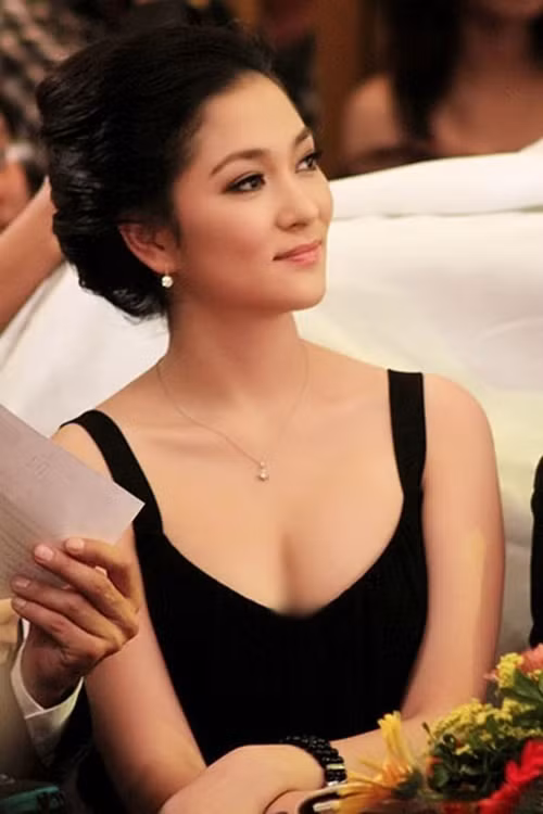 Mỗi lần xuất hiện, Hoa hậu Việt Nam 2004 lại gây chú ý. Ảnh: Dân Việt.