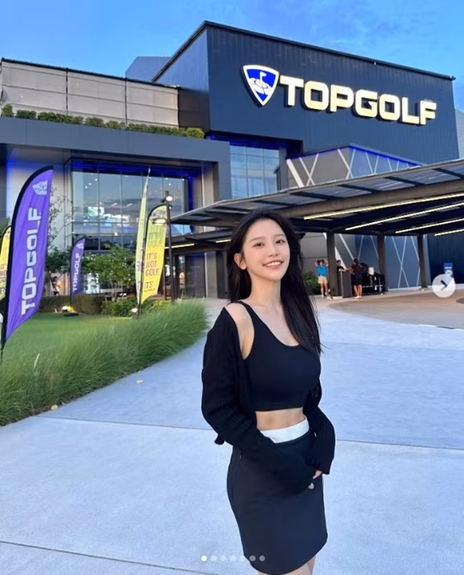 Thoạt nhìn, mọi người thường lầm tưởng cô gái này là idol Hàn Quốc vì gương mặt và phong cách rất giống các nữ thần tượng ở xứ sở kim chi.