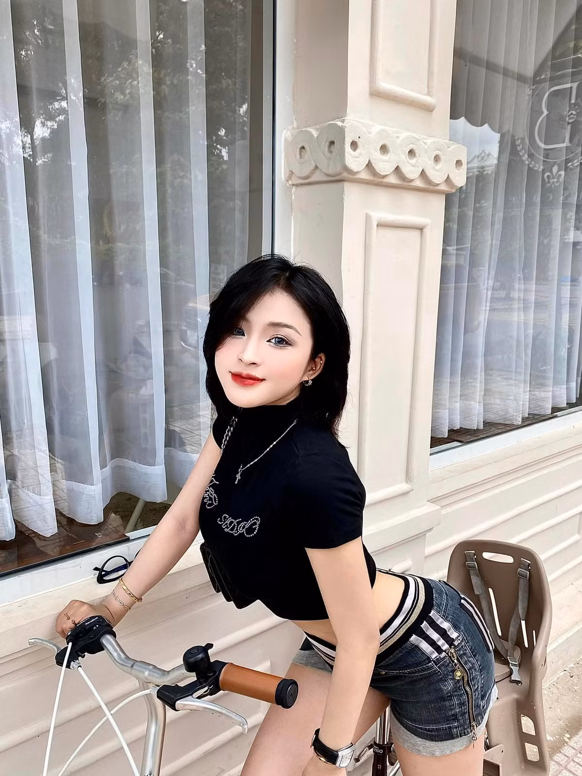 Bảo Trân hiện là sinh viên trường Đại học Mở TP.HCM.