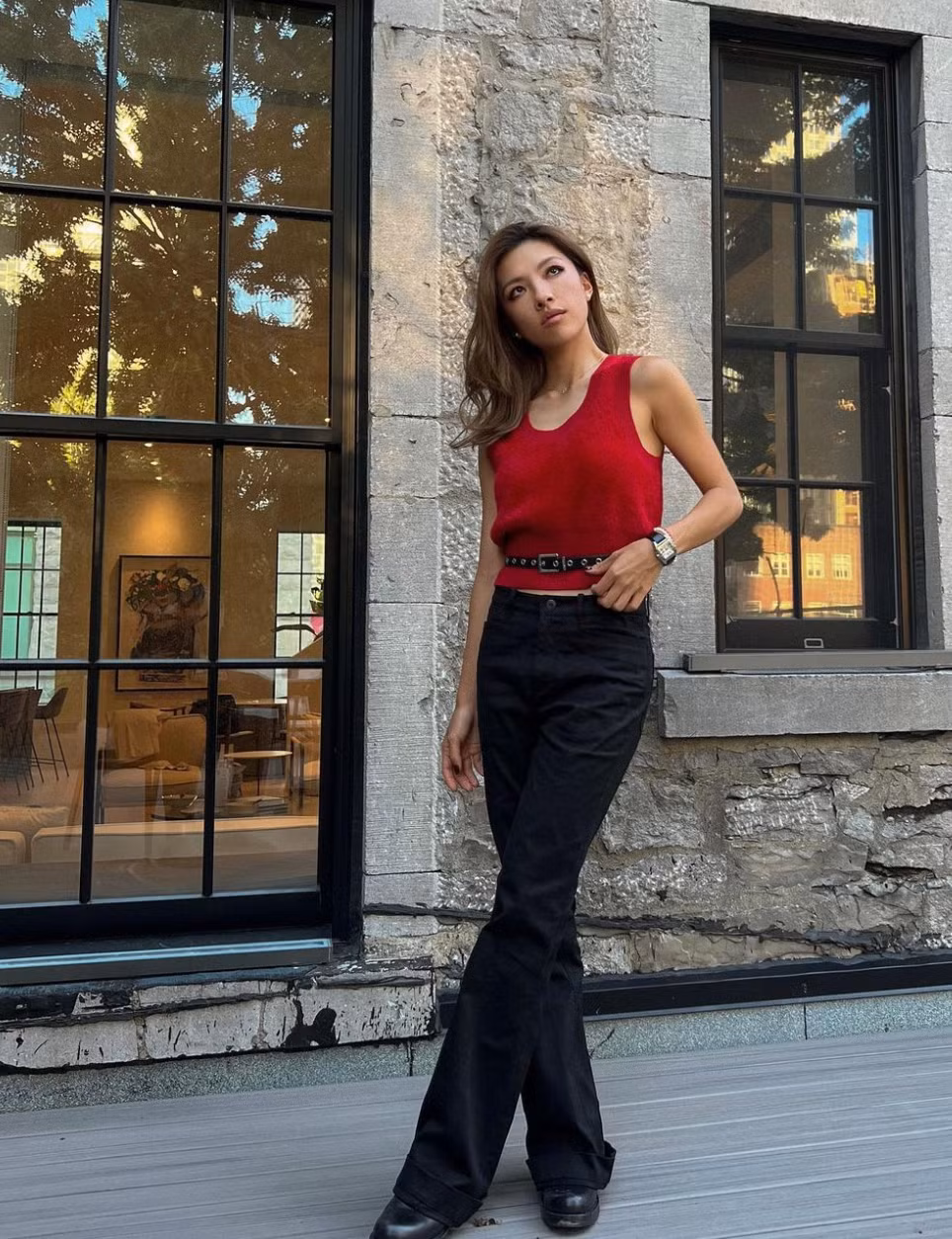 Ngoài thời gian thi đấu và tập luyện, Lily thường đi du lịch, dành thời gian bên người yêu và chia sẻ hình ảnh lộng lẫy trên trang cá nhân.