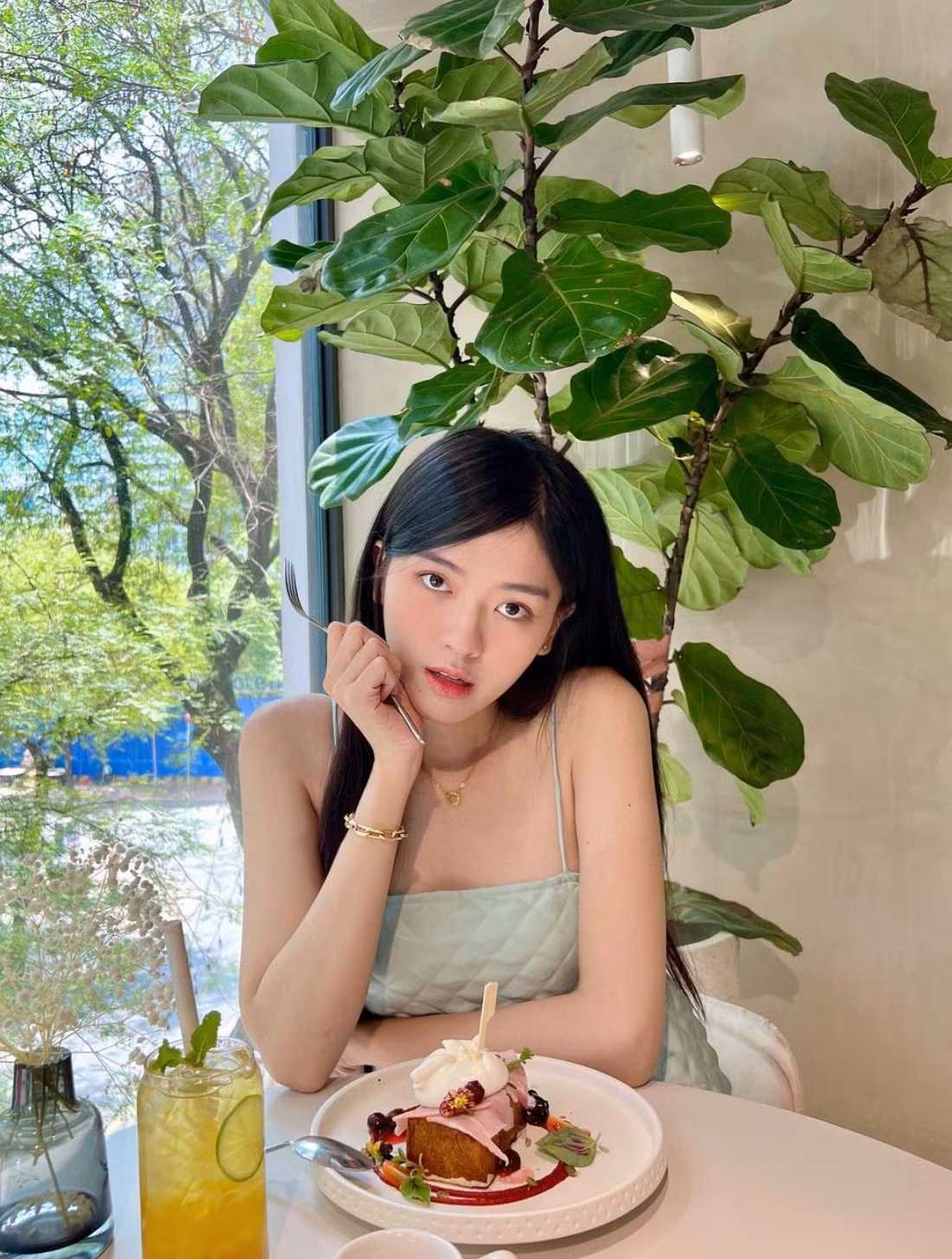 Hiện tại, Quincy Lê có nhiều thay đổi về ngoại hình và định hướng công việc tương lai.
