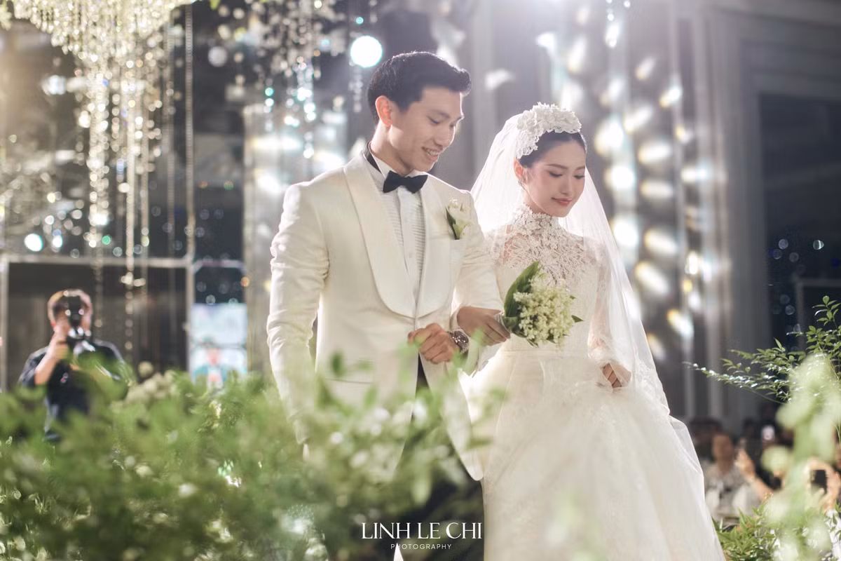 Trong thời gian qua, đám cưới linh đình của Đoàn Văn Hậu - Doãn Hải My nhận được sự quan tâm lớn từ người hâm mộ.