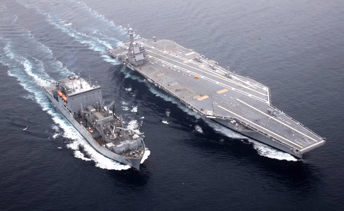 Tuy nhiên, chính vì có quá nhiều công nghệ mới, tàu USS Gerald R. Ford hiện đang gặp phải nhiều vấn đề phát sinh, công nghệ chưa thể đạt tiêu chuẩn an toàn tối thiểu dành cho tàu sân bay mà Hải quân Mỹ đặt ra. Nguồn ảnh: USNavy.