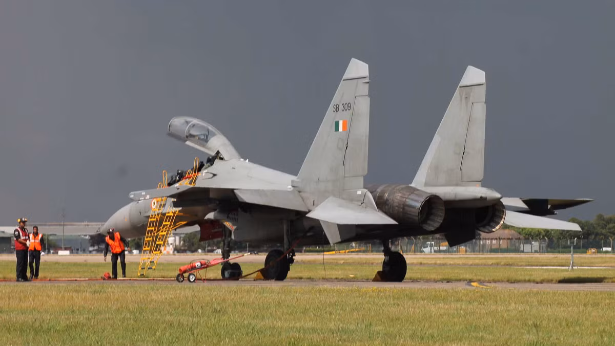Việc báo Nga cho rằng Trung Quốc sẽ phải mua Su-57 cũng là điều rất phi lý, bởi trong khi Su-57 chưa biết bao giờ hoàn thiện thì J-20 đang được sản xuất hàng loạt trên quy mô lớn.