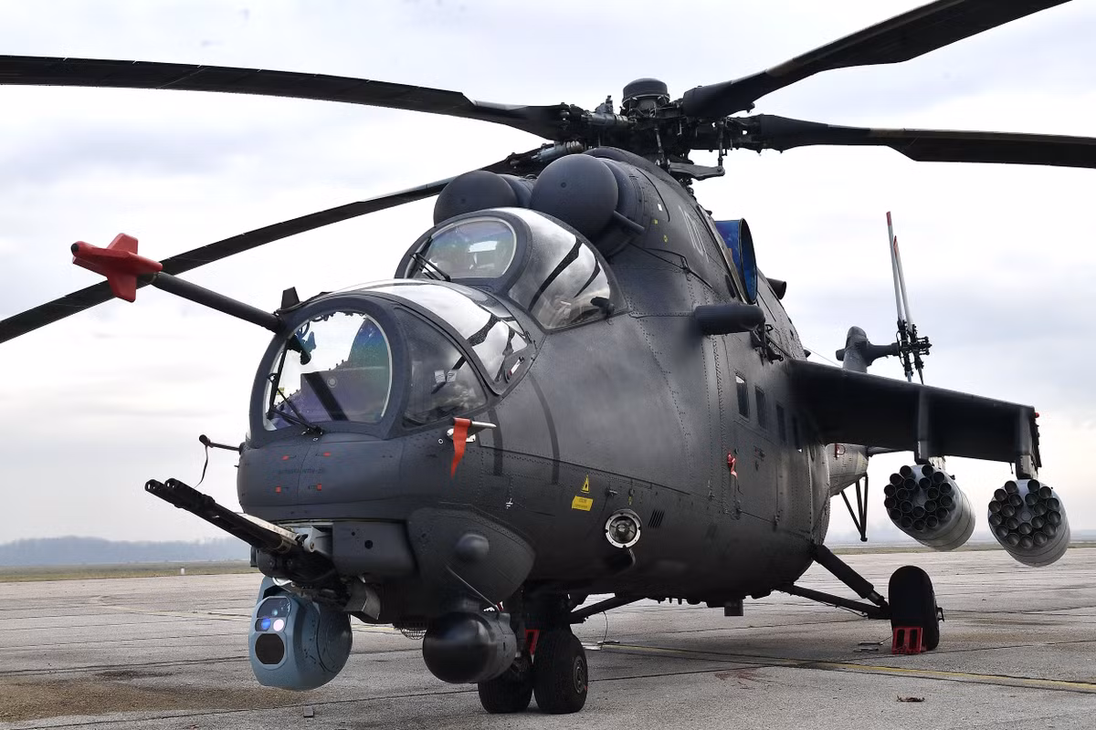 Phiên bản trực thăng tấn công Mi-35M hiện được coi là một trong những loại trực thăng tấn công tốt nhất của Nga hiện tại, được nước này phát triển từ dòng Mi-24 huyền thoại trước đây. Nguồn ảnh: Livejour.