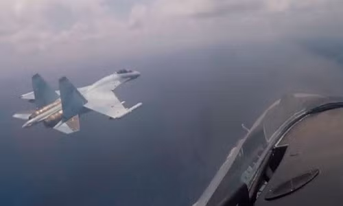 Các chuyên gia không loại trừ rằng trong trường hợp Israel thiếu kiên trì, Nga thực sự có thể cung cấp cho quân đội Syria quyền sử dụng S-300 chống lại máy bay Israel, bắn hạ những kẻ vi phạm mà không cần cảnh báo.