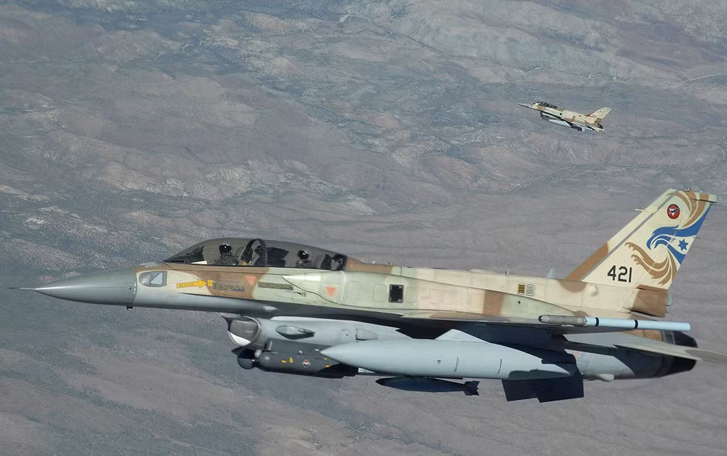 Đây là hành động thường được Israel thực hiện trước mỗi vụ tấn công theo đúng tinh thần phối hợp với Nga, dẫn đến nhận định rằng trong vòng 72 giờ tới sẽ có một trận ném bom quy mô lớn.