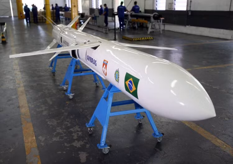 Mô hình tên lửa hành trình tương lai của Brazil. Ảnh: Defence.