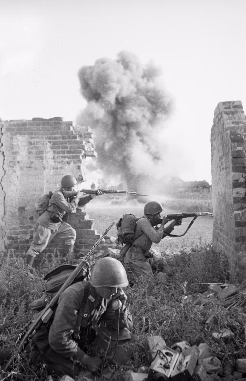 Tổng cộng đã có 1.600.000 khẩu SVT-40 từng được Liên Xô chế tạo. Khẩu súng này sử dụng cỡ đạn súng trường tiêu chuẩn của Liên Xô thời bấy giờ, đó là cỡ đạn 7,62x54mmR. Nguồn ảnh: Vegan.