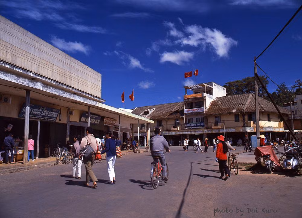Khu Hòa Bình dịp năm mới 1990.