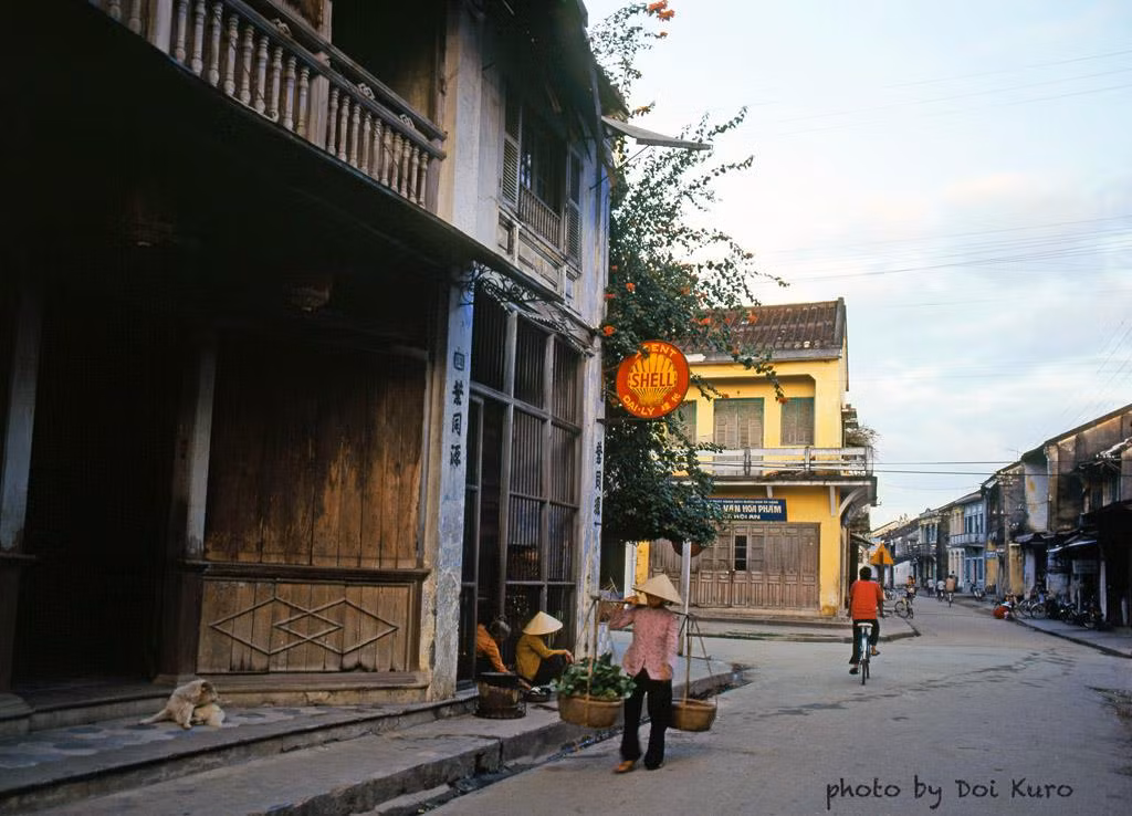 Vẻ thanh bình của Hội An năm 1989. Hình ảnh được đăng tải trên trang Facebook của nhiếp ảnh gia Nhật Bản Doi Kuro.