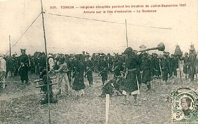 Quang cảnh một buổi xử chém ở Lào Cai năm 1903.