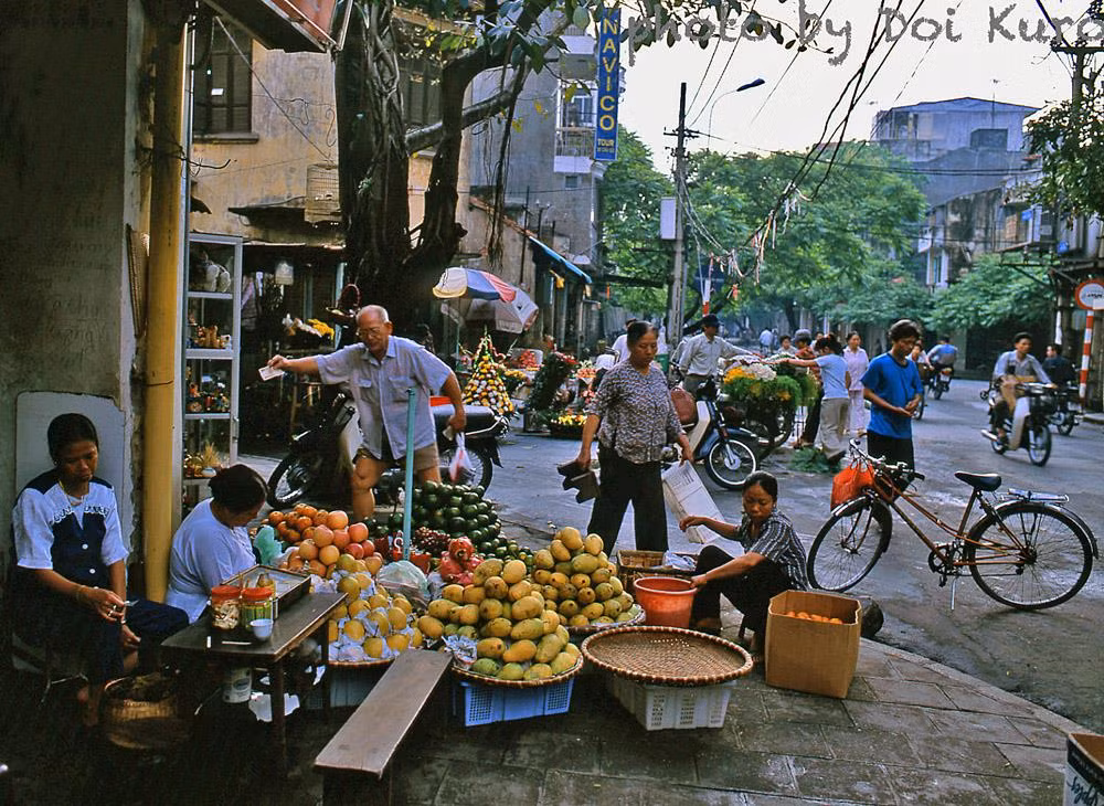 Đầu chợ Hàng Bè.